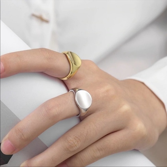 NEW 925 Gold Signet Sterling Silver Ring - Picture 3 of 9